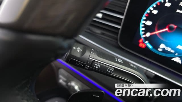 Mercedes-Benz GLS-Class 2022 — ფოტო 13/37