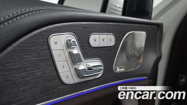 Mercedes-Benz GLS-Class 2022 — ფოტო 7/37