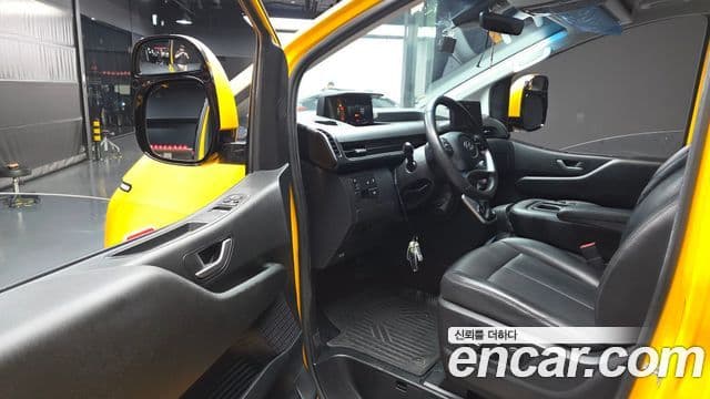 Hyundai Staria 2022 — Şəkil 10/20
