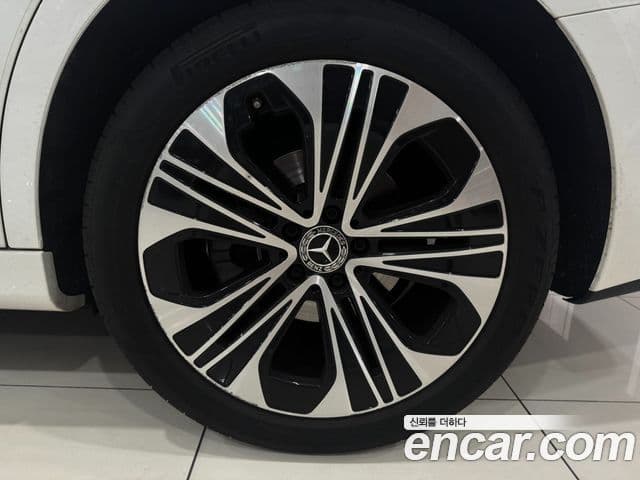Mercedes-Benz E-Class 2024 — фото 5 из 17