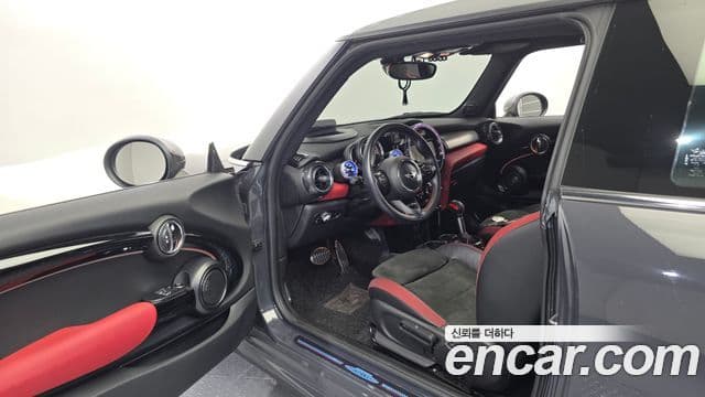Mini Cooper S 2018 — Şəkil 10/20