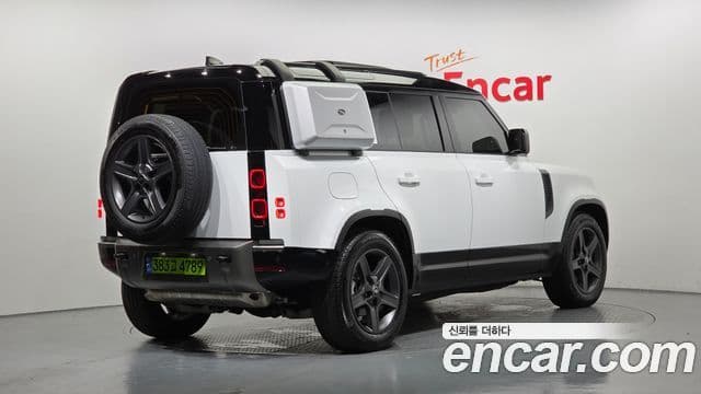 Land Rover Defender 2024 — Photo 13/20