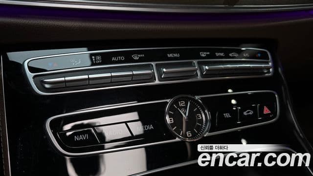 Mercedes-Benz E-Class 2019 — Фото 18/20