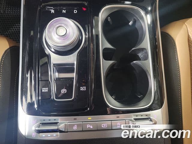 Kia Carnival 2023 — Şəkil 6/19
