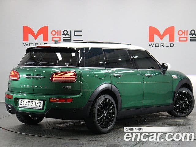 Mini Cooper Clubman 2019 — ფოტო 19/20