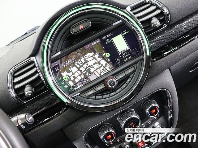 Mini Cooper Clubman 2019 — ფოტო 3/20