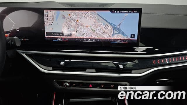 BMW X5 2025 — ფოტო 14/20