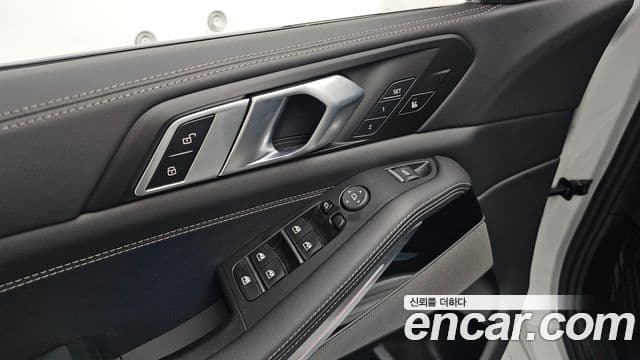 BMW X5 2025 — Photo 17/35