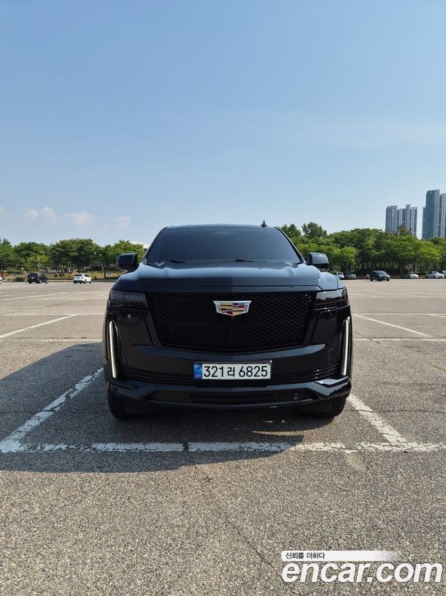 Cadillac Escalade 2022 — Şəkil 1/17