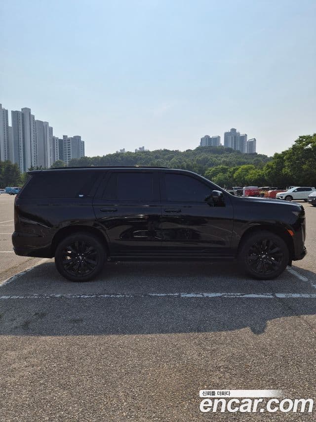 Cadillac Escalade 2022 — Şəkil 3/17