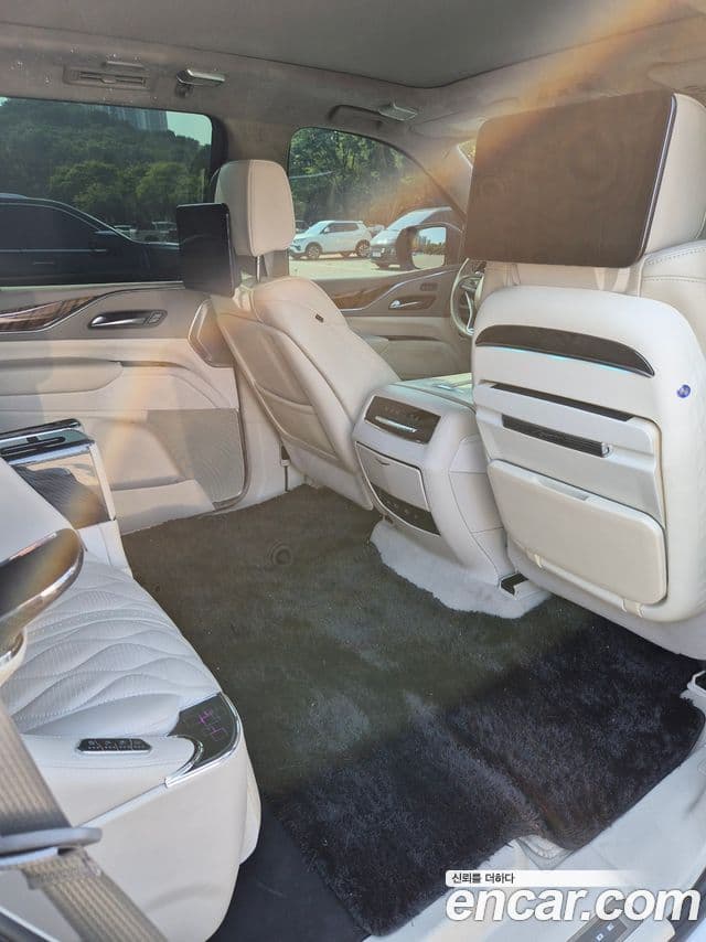 Cadillac Escalade 2022 — Şəkil 5/17