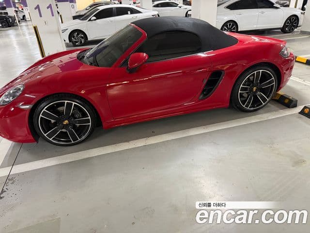 Porsche 718 Boxster 2018 — Photo 2/8