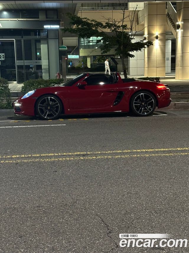 Porsche 718 Boxster 2018 — Photo 4/8