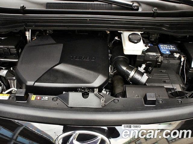 Hyundai Staria 2021 — Şəkil 17/19