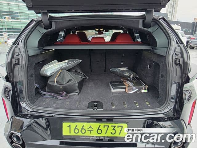 BMW XM 2025 — Фото 18/20