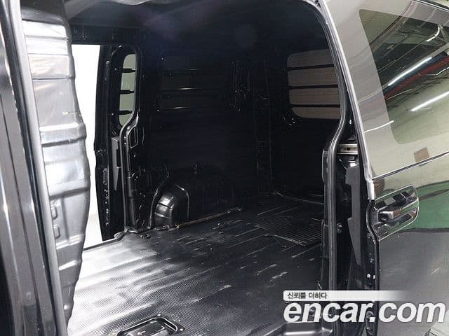 Hyundai Staria 2022 — Şəkil 15/20