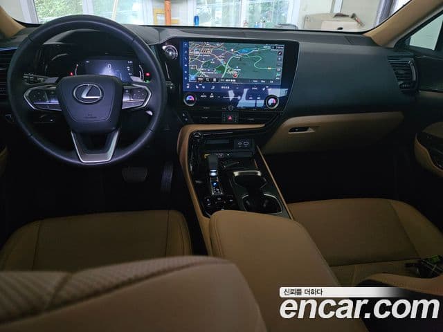 Lexus NX350h 2024 — Şəkil 13/15