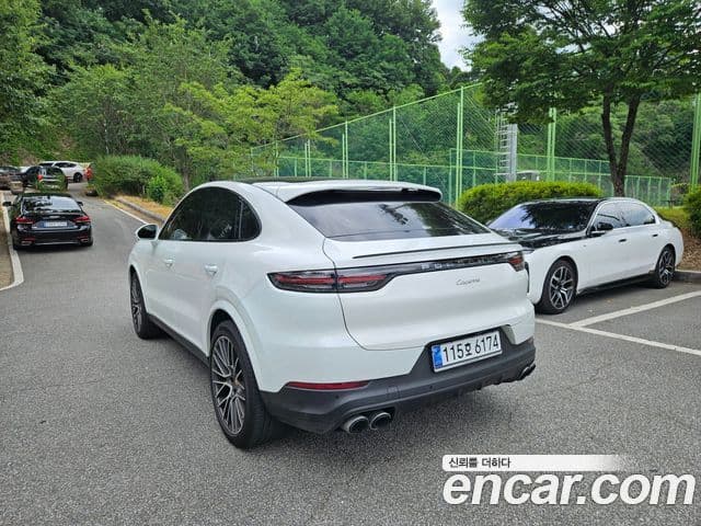 Porsche Cayenne 2023 — ფოტო 3/13