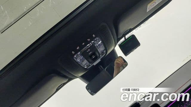 Mercedes-Benz EQB 2025 — ფოტო 18/20