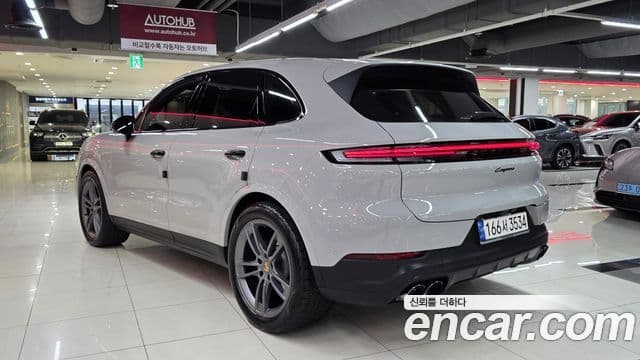 Porsche Cayenne 2023 — Şəkil 7/20