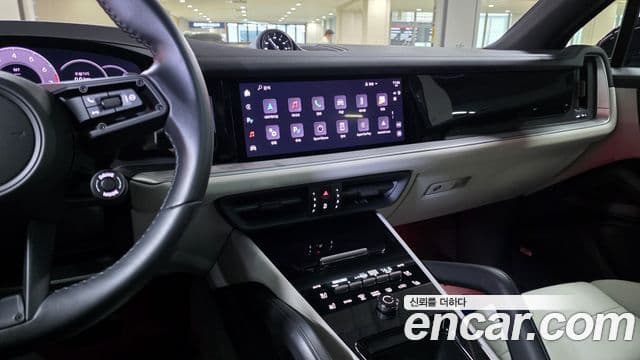Porsche Cayenne 2023 — Şəkil 20/20