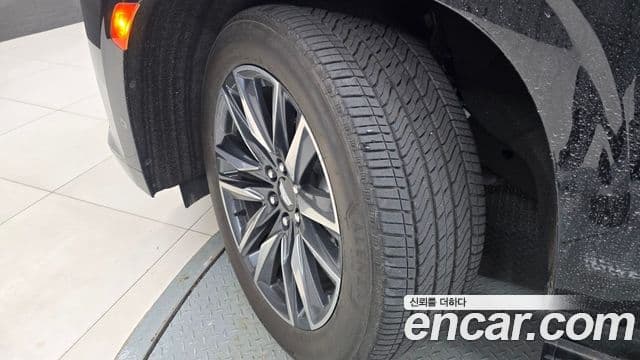 Cadillac Escalade 2023 — ფოტო 12/20