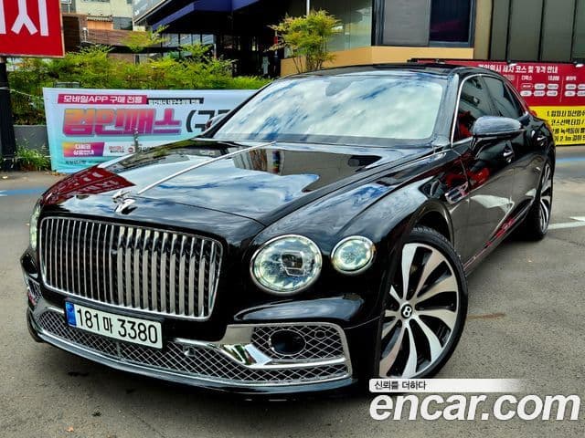 Bentley Flying Spur 2023 — Şəkil 9/20