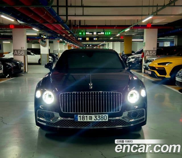 Bentley Flying Spur 2023 — Şəkil 16/20