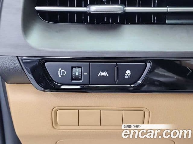 Kia Carnival 2021 — Şəkil 18/19