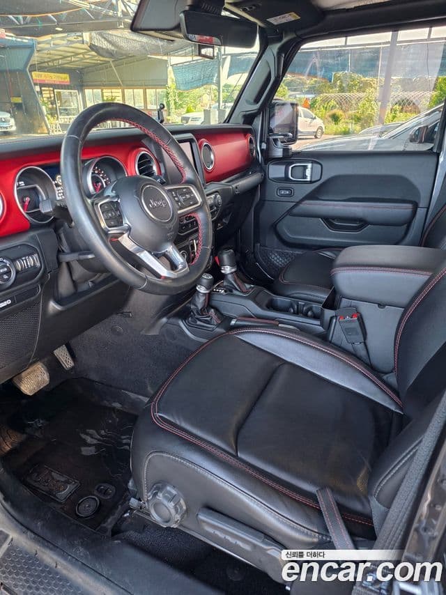 Jeep Gladiator 2020 — Şəkil 10/17