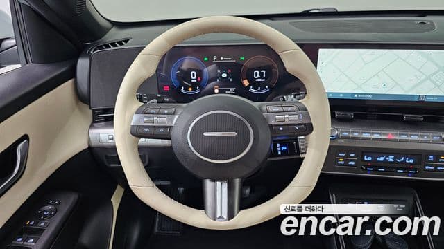 Hyundai Kona 2023 — ფოტო 15/20