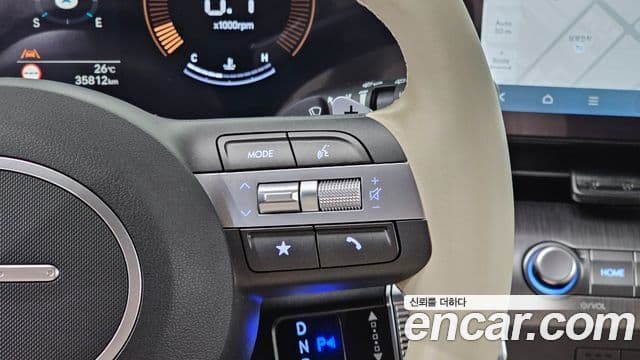 Hyundai Kona 2023 — ფოტო 16/20