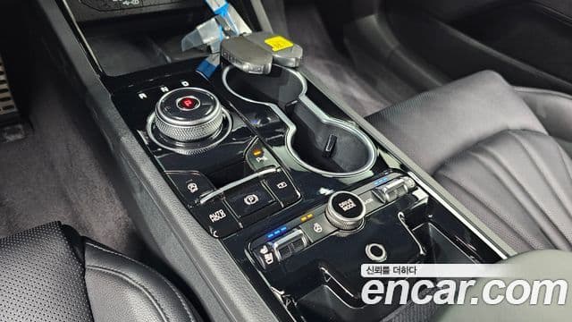 Kia K5 2024 — Şəkil 8/20