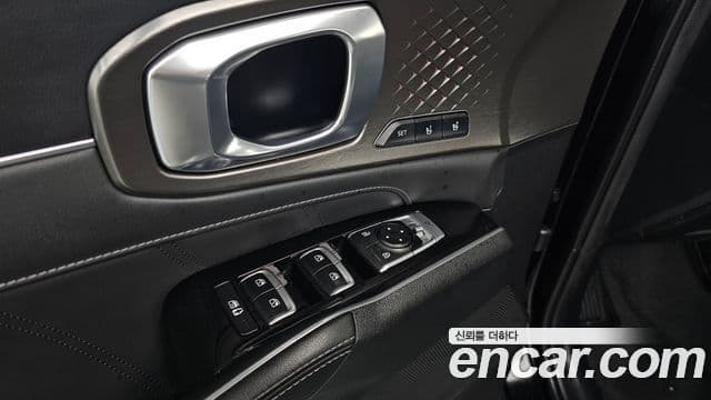 Kia Sorento 2022 — Фото 16/20