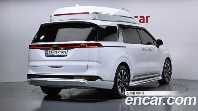 Kia Carnival 2022 — ფოტო 1/20