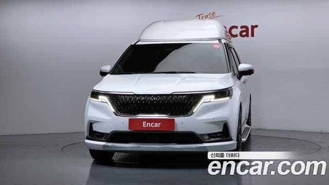Kia Carnival 2022 — ფოტო 2/20