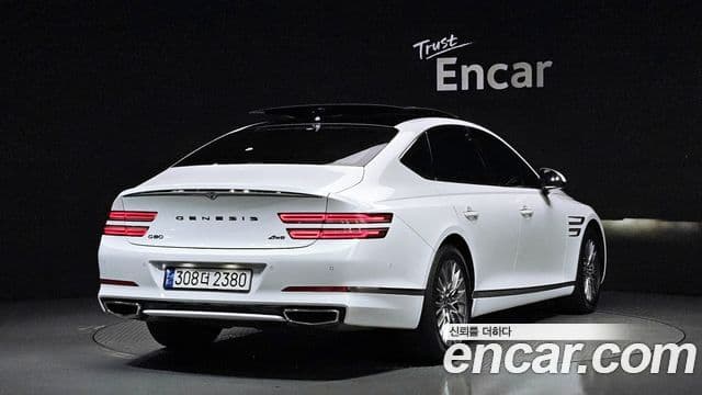 Genesis Electrified G80 2023 — Фото 1/20