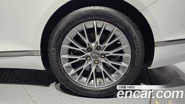 Genesis G80 2023 — Şəkil 20/30