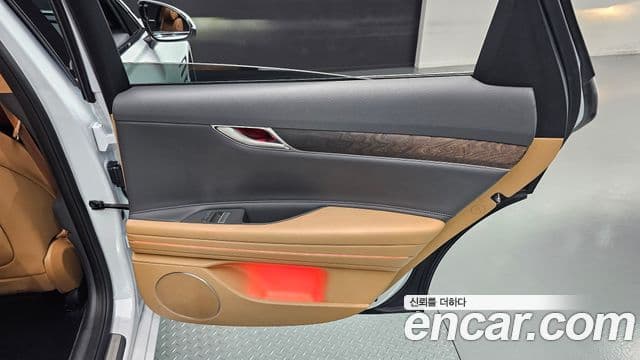 Genesis G80 2023 — Şəkil 22/30