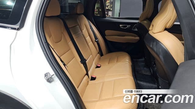 Volvo V60 Cross Country 2020 — ფოტო 11/20