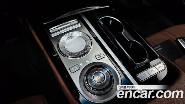 Genesis Electrified G80 2022 — ფოტო 7/20