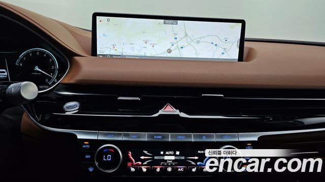 Genesis Electrified G80 2022 — ფოტო 14/20