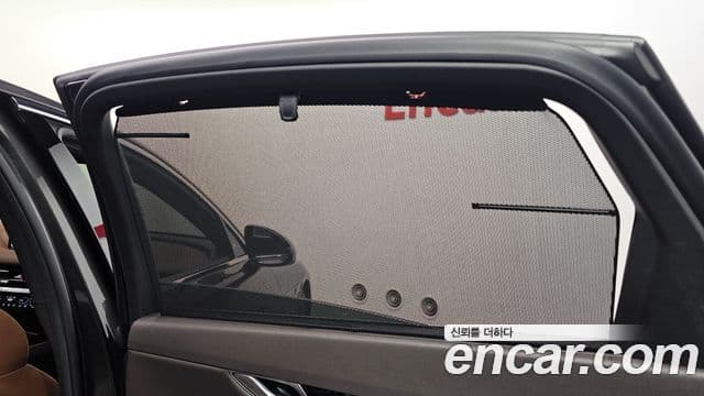 Genesis Electrified G80 2022 — ფოტო 18/20
