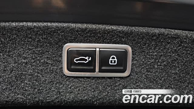 Genesis Electrified G80 2022 — ფოტო 19/20
