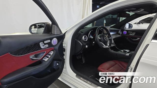 Mercedes-Benz C-Class 2018 — фото 9 из 20