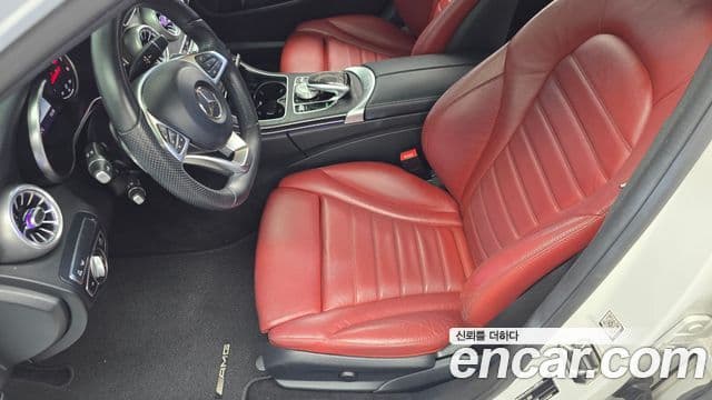 Mercedes-Benz C-Class 2018 — Photo 28/30