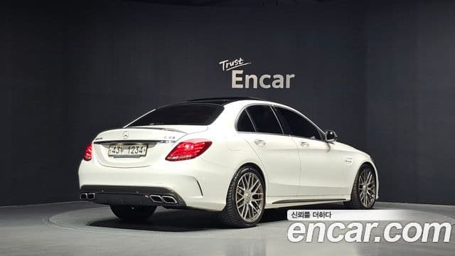 Mercedes-Benz C-Class 2018 — Şəkil 2/20
