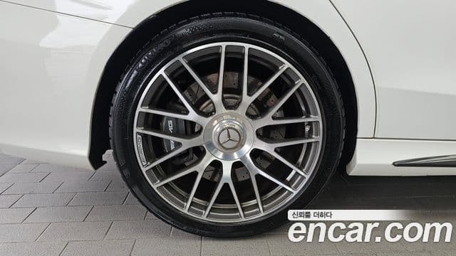 Mercedes-Benz C-Class 2018 — Şəkil 5/20