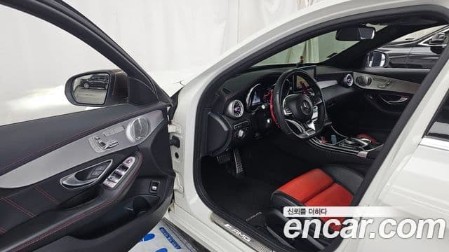 Mercedes-Benz C-Class 2018 — Şəkil 10/20