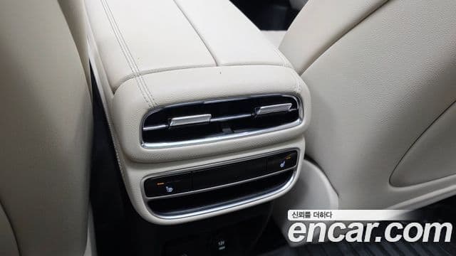 Genesis GV80 2020 — Şəkil 18/20
